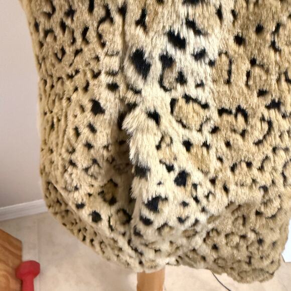Kristen Blake Reversible Vest Size S Faux Fur Leopard Mob Wife Y2K Glam - Picture 8 of 13